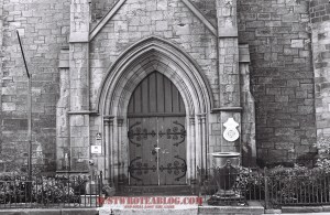 Old Limelight.  Probably would look cool with some Pshopping.  That door is red, and it does stand out a bit. 