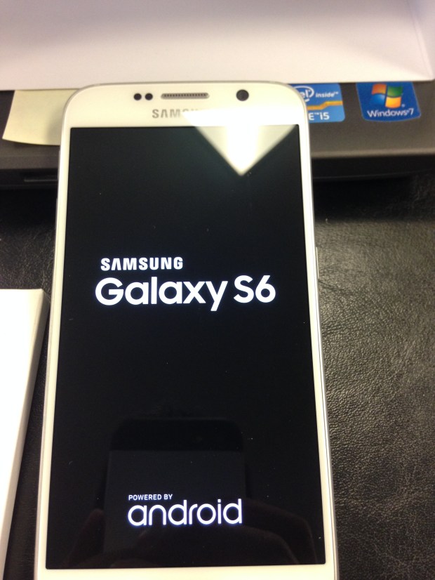 Galaxy S6 Booting Up